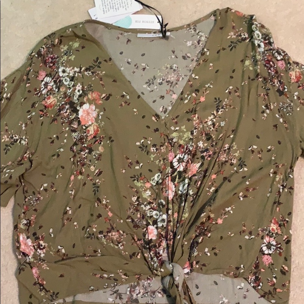 Luq Rhee tie front top